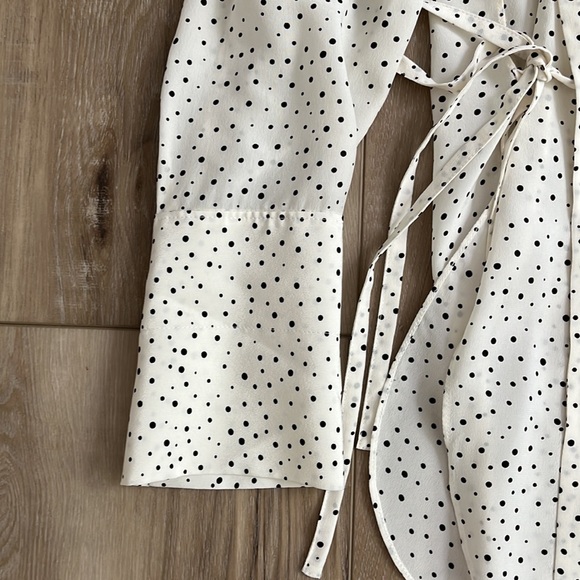 Jason Wu Grey Polka Dot 100% Silk Blouse Tunic Top Size 2 - Picture 3 of 7